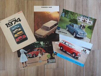 Prospekty Saab a Volvo 50. až 90. léta. - 4