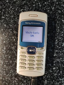 Sony Ericsson t230 - 4