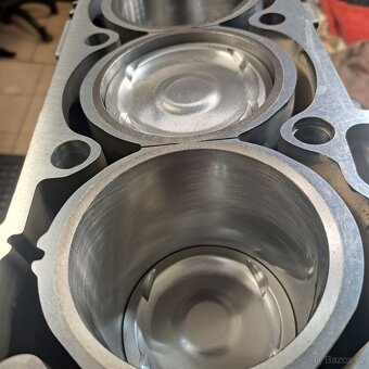 Volvo Ford motor 2.5T a T5 B5244T2,T3 a T4,T5 - 4