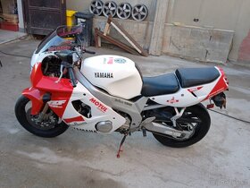 Yamaha yzf 600 Genesis - 4