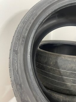 2ks Dunlop 225/45R18 4mm - 4