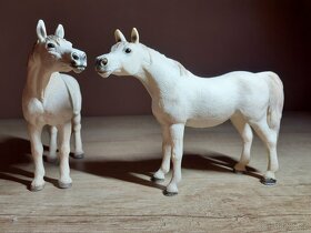 SCHLEICH SBĚRATELSKĒ FIGURKY 99 - 4