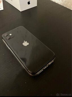 iPhone 11 - 4