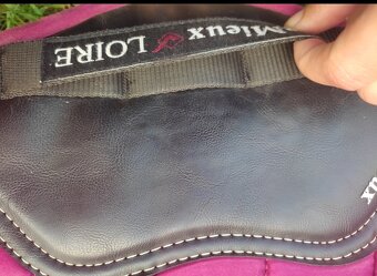 Vínová skoková dečka Lemieux Loire Satin Memory Pad - 4