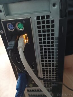 Dell monitor, klavesnice a bedna - 4