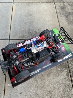 Traxxas Slash 4WD 1/16 + baterie 2s Lipo - 4