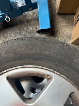 5x100 r15 195/65 zimní pneu - 4