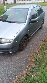 Prodám Škoda Fabia 1.2 NA DÍLY - 4