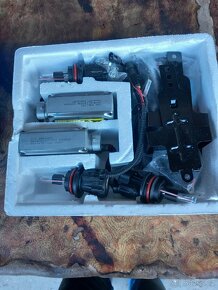 Sada XENON VÝBOJKY. - 4