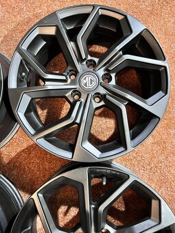 5x112 R17 MG ZS EV - originál hliníkové disky - 4