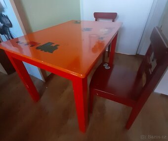 Stůl se židlemi - 4