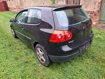 VW Golf V 1.4i 55kw/ / Celek na díly/ // - 4
