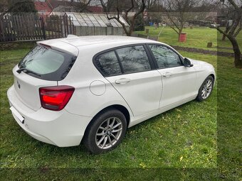 BMW 116i 100kw 2013 bílá + světlý interiér - 4
