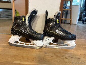 Bauer Supreme M30 velikost 6 EE - 4