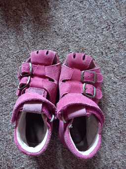 Papuče, sandálky - 4