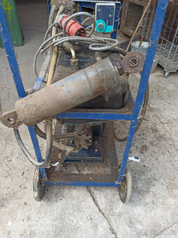 Hydraulická jednotka - 4