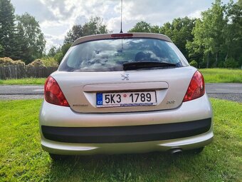 Peugeot 207 - 4
