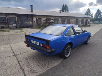 Opel Manta B, rok 1979, plně funkční a pojízdné - 4