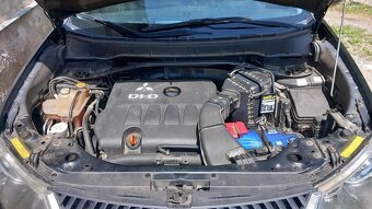 Mitsubishi Outlander 2.0 DI-D 4x4 7-MÍST - 4