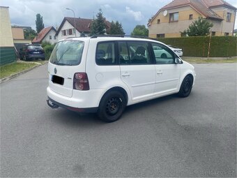 Volkswagen Touran 2.0i Benzín/CNG rok výroby 2010 200.000km - 4