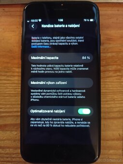 iPhone SE 2020 64 GB - 4