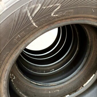 15" PNEU – 175/65/R15 – ZIMNÍ - YOKOHAMA  Pneumatika: 175/6 - 4