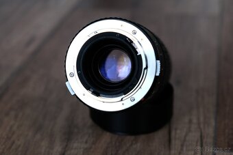 Sigma zoom MC 75-210mm f/3.5-4.5 - (Olympus OM) - 4
