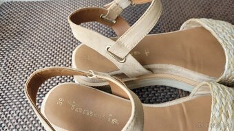 Letní boty, sandály TAMARIS - vel. 39 - 4