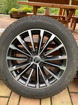 ALU Kola ŠKODA R18 TRINITY Black + Zimní Pneu 235/55/R18 - 4