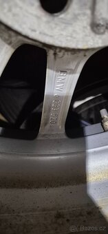 Kompletní zimní sada originálních alu kol Mercedes-Benz z mo - 4