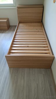 2x Postel 90x200, noční stolek a peřiňák - 4