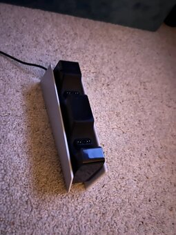 Prodám Sony PlayStation 5 - 4