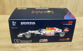 Max Verstappen - Redbull Racing - Turecko Honda white libery - 4