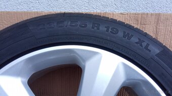 Ford originál ALU kola 8Jx19 ET52,5, pneu 235/55/19 - 4