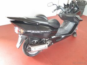 Honda Jazz 250 - 4