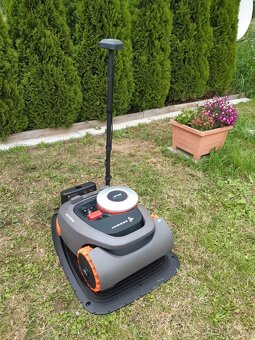 Robotická sekačka Segway Navimow H3000E - 4