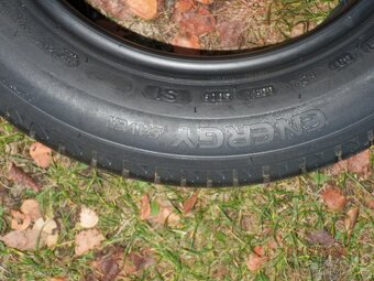 1xNové letní pneu MICHELIN ENERGY SAVER 185/65 R15 - 4