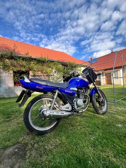Yuki 125 sport - 4