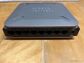 Switch Cisco SG100G-08 - 4
