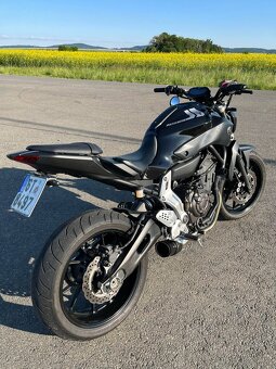 Yamaha MT 07 - 4