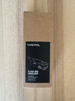 Prodám nový Canyon FLASH 800 GEAR GROOVE Frontlight Set - 4