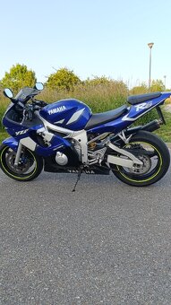 Yamaha YZF-R6 (2002) – 88 kW laděný výfuk, nové pneu - 4