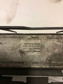 Chladič vzduchu intercooler Mercedes W203 - 4