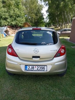 Opel Corsa 1,2 benzín - 4