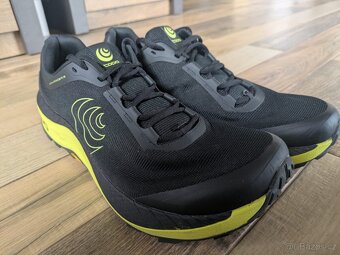 Topo Athletic Mnt Racer 3 - 4