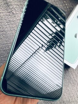 iPhone 11 Green 64GB - 4