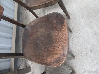 Nabízím designové židle Thonet. K renovaci. Původní stav. Je - 4