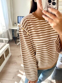 MICHAEL KORS PRUHOVANÝ SVETR - 4