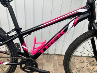 DÍVČÍ KOLO TREK 24 - 4