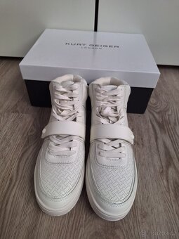Nove kozene kotnikove tenisky Kurt Geiger 38 - 4